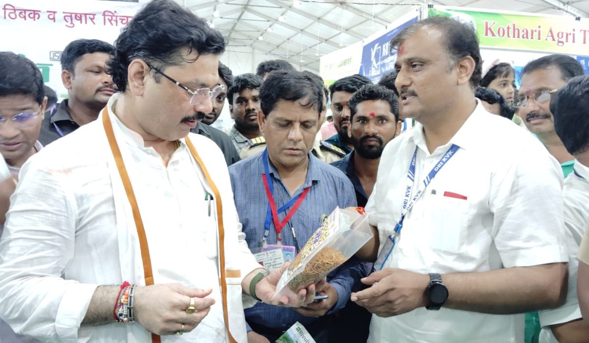 Dhananjay Munde
